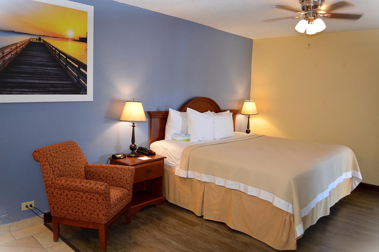 Days Inn By Wyndham Jacksonville Nc Exterior photo