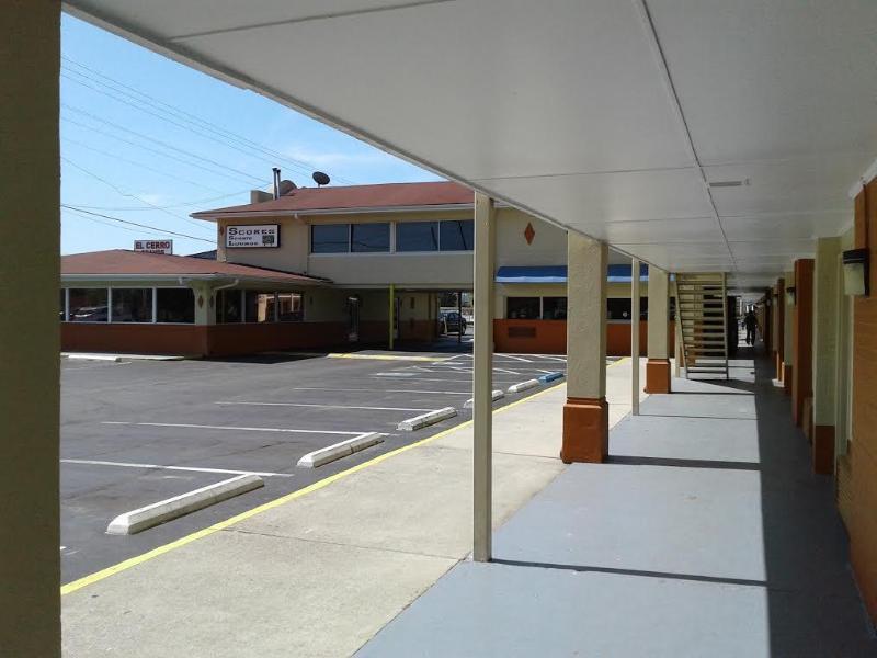 Days Inn By Wyndham Jacksonville Nc Exterior photo