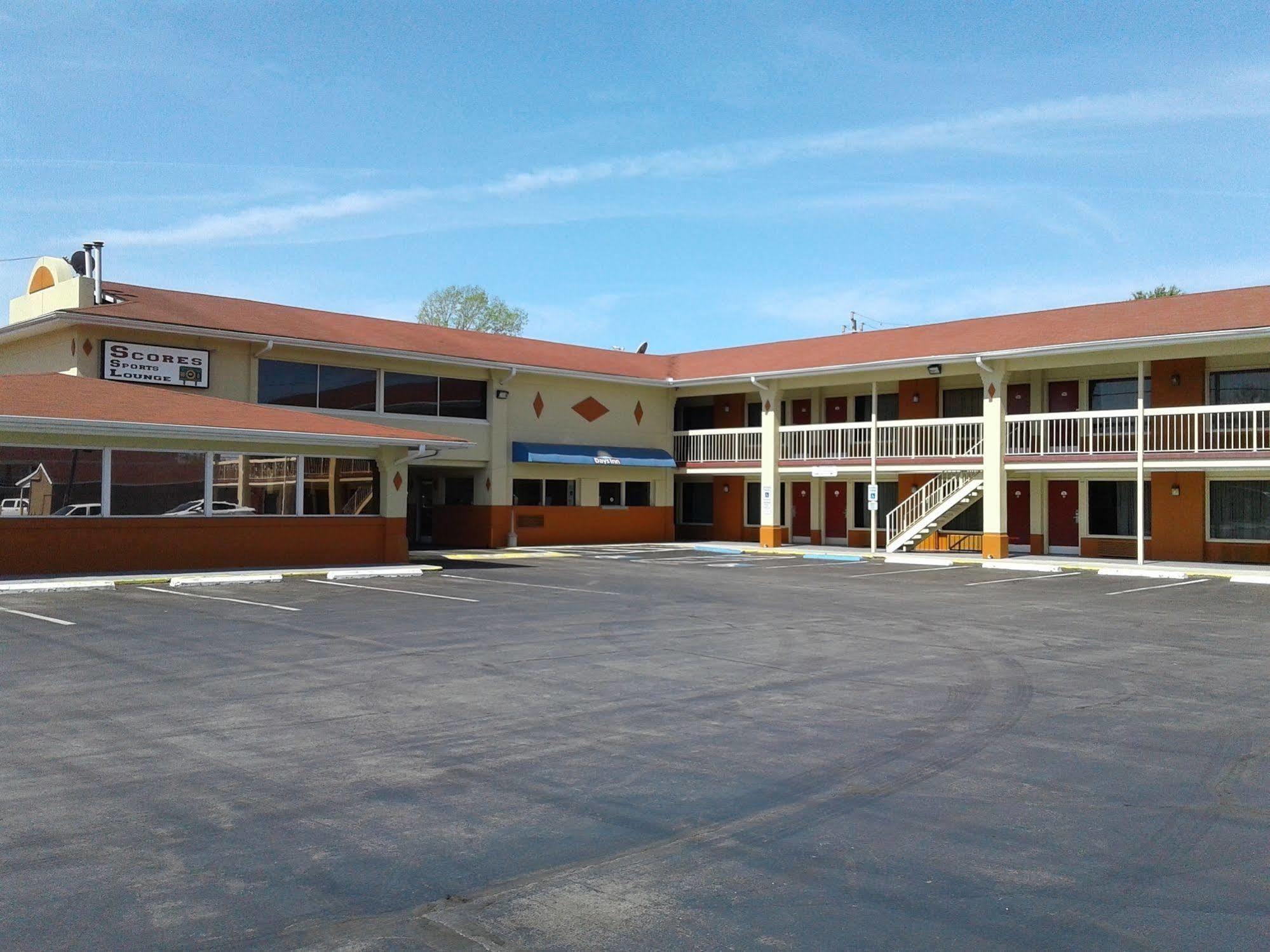 Days Inn By Wyndham Jacksonville Nc Exterior photo